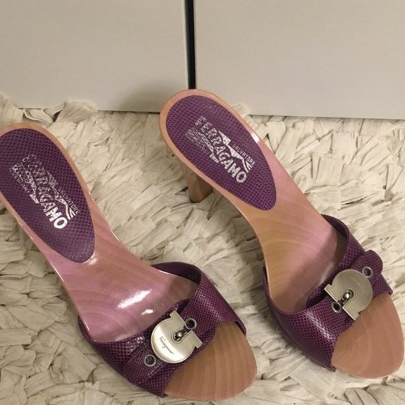 Salvatore Ferragamo Heels (run small) - Picture 2 of 5